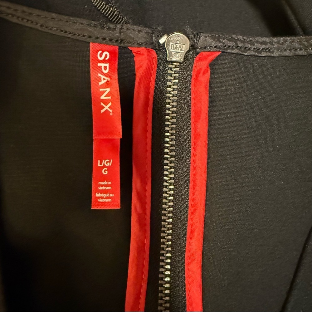 NWT Spanx The Perfect Sleeveless Jumpsuit - Picture 3 of 6
